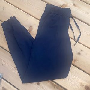 Lululemon joggers